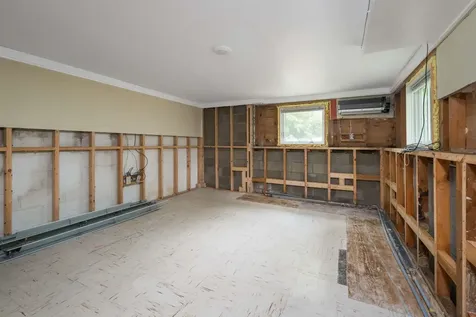 9 Busdick Drive Kittery ME 03904