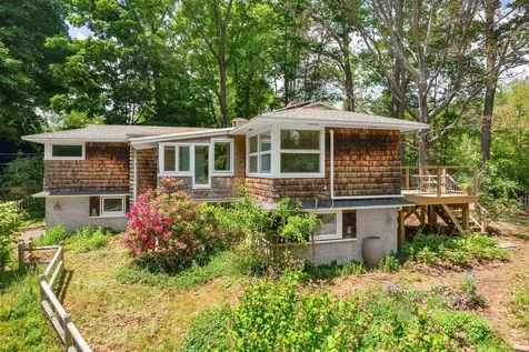 9 Busdick Drive Kittery ME 03904