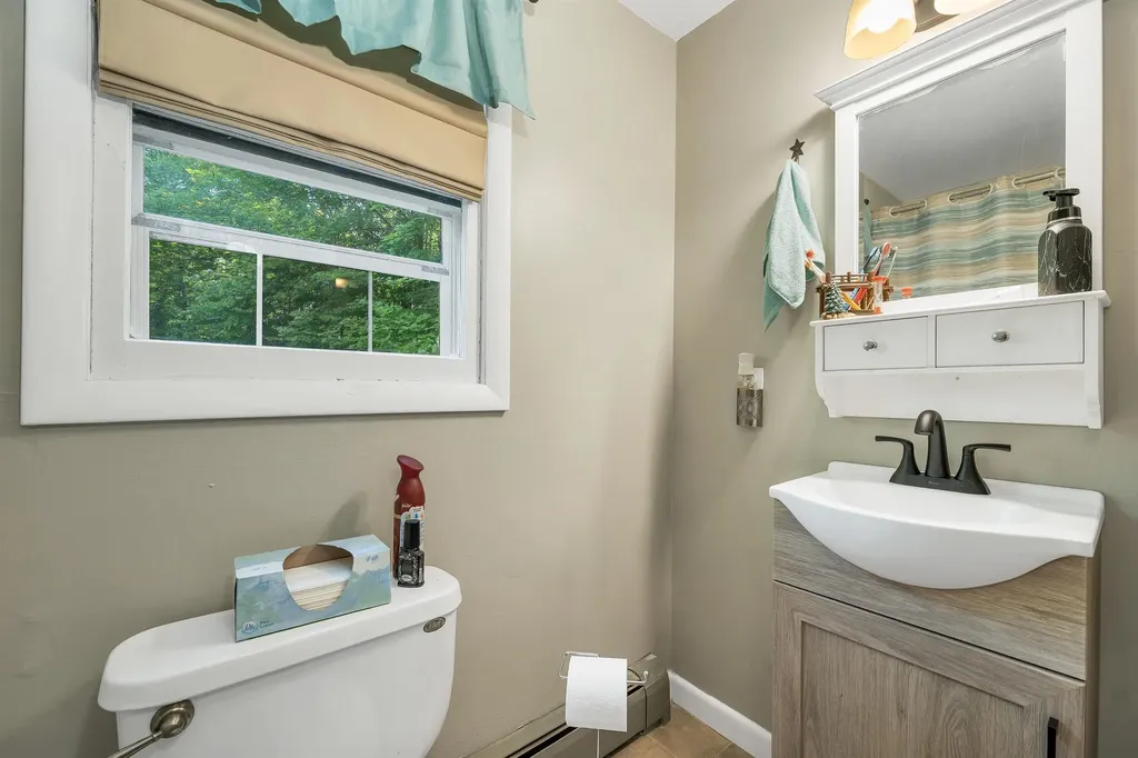 83 Hurricane Road Belmont NH 03220