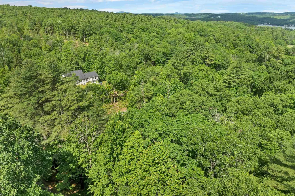 83 Hurricane Road Belmont NH 03220