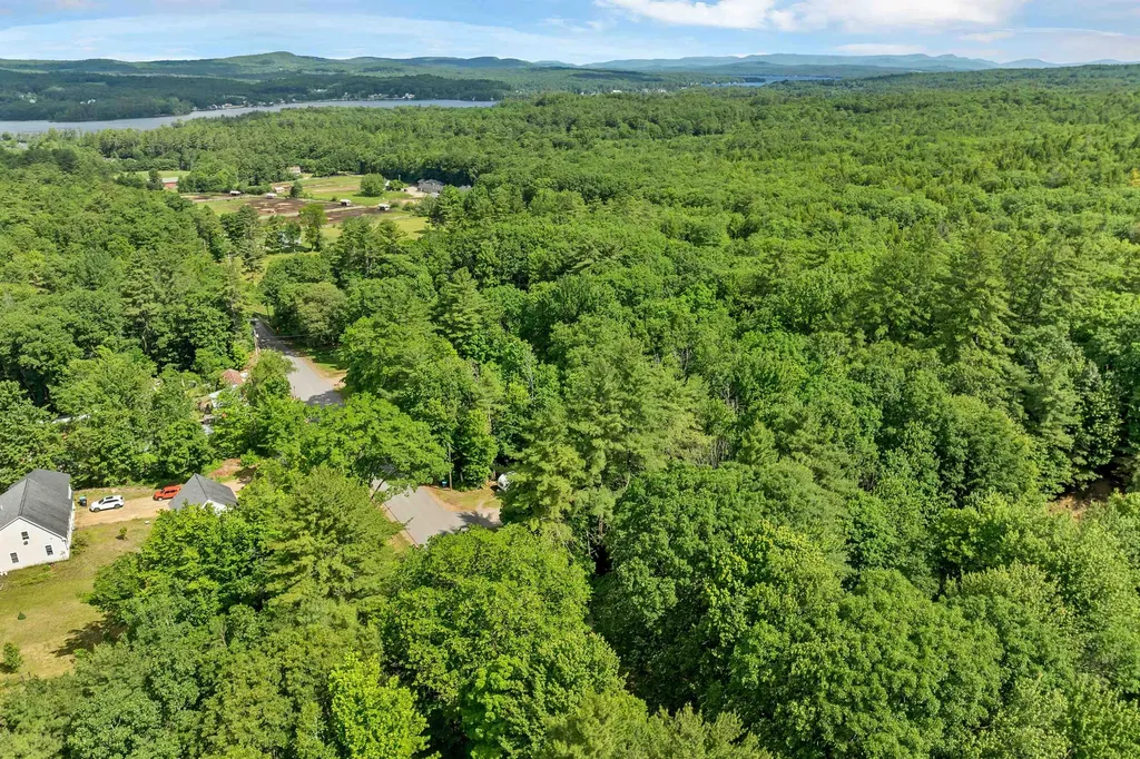 83 Hurricane Road Belmont NH 03220