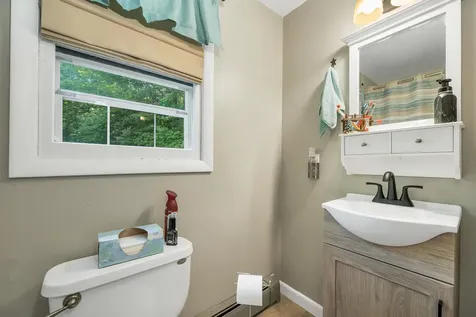 83 Hurricane Road Belmont NH 03220