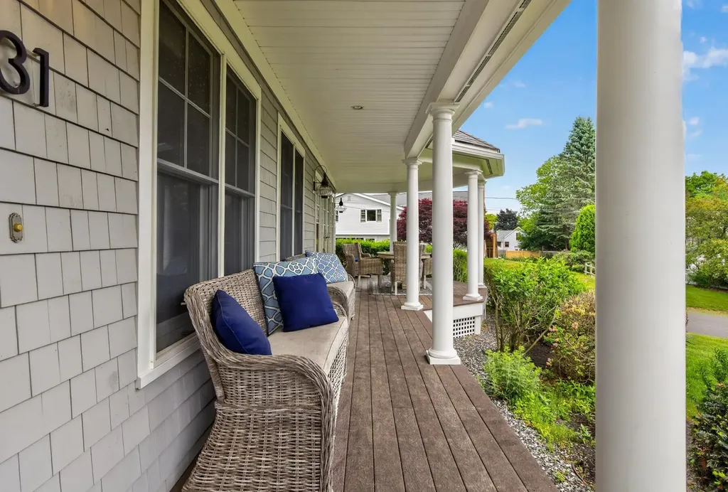 31 Pleasant Point Drive Portsmouth NH 03801