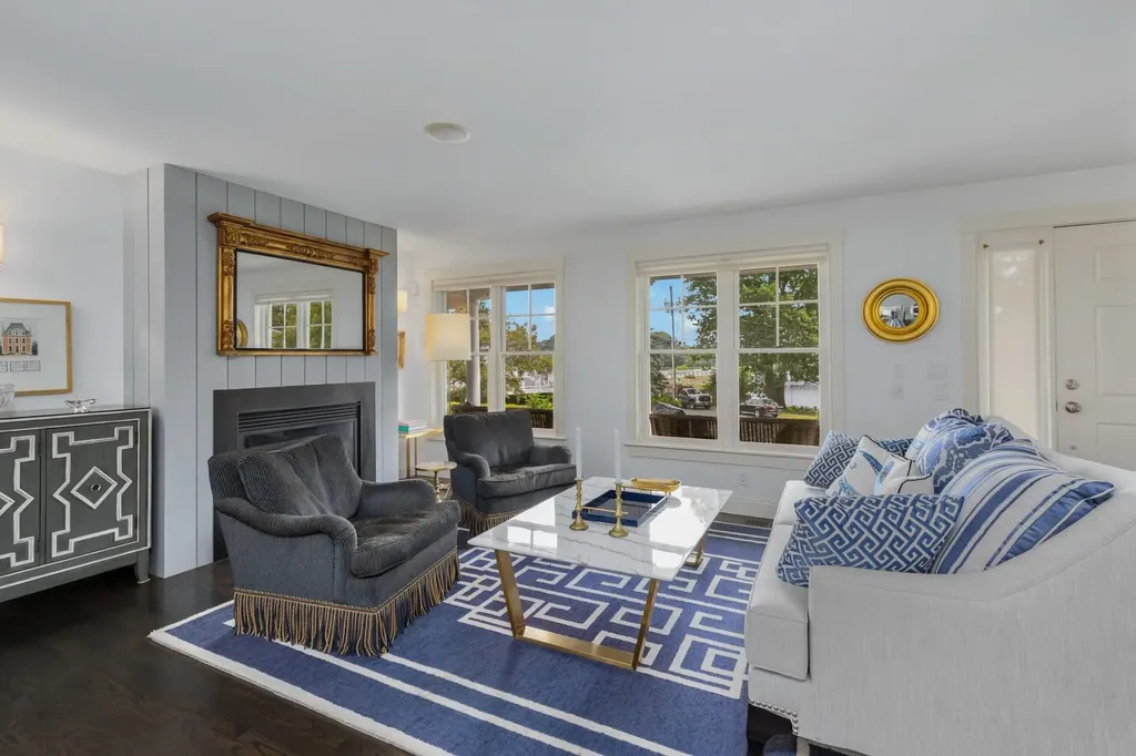 31 Pleasant Point Drive Portsmouth NH 03801