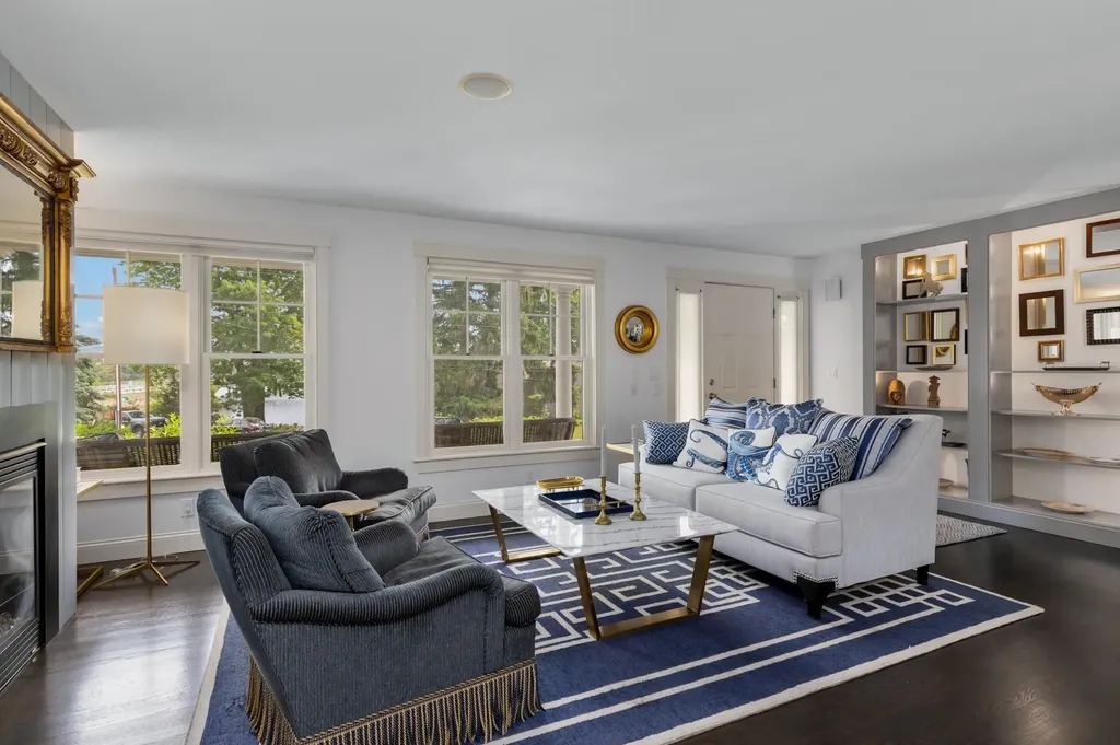 31 Pleasant Point Drive Portsmouth NH 03801