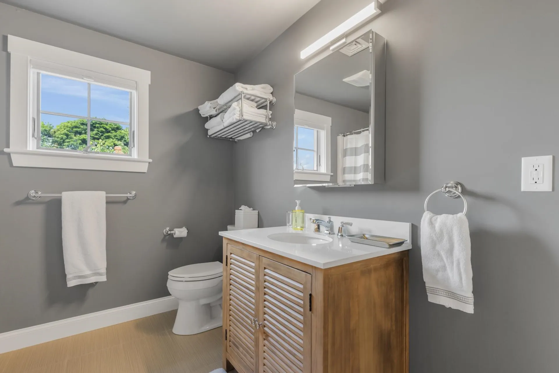 31 Pleasant Point Drive Portsmouth NH 03801