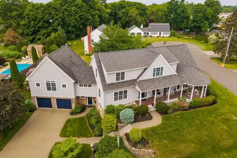31 Pleasant Point Drive Portsmouth NH 03801