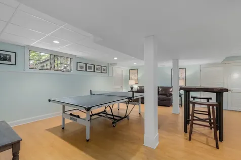 31 Pleasant Point Drive Portsmouth NH 03801