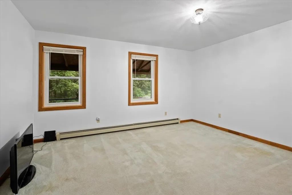 10 Castle Hill Lane Westford VT 05494