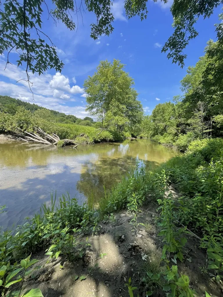 10 Castle Hill Lane Westford VT 05494