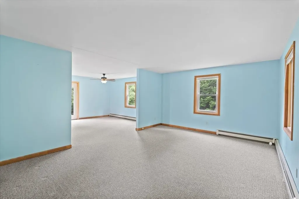 10 Castle Hill Lane Westford VT 05494