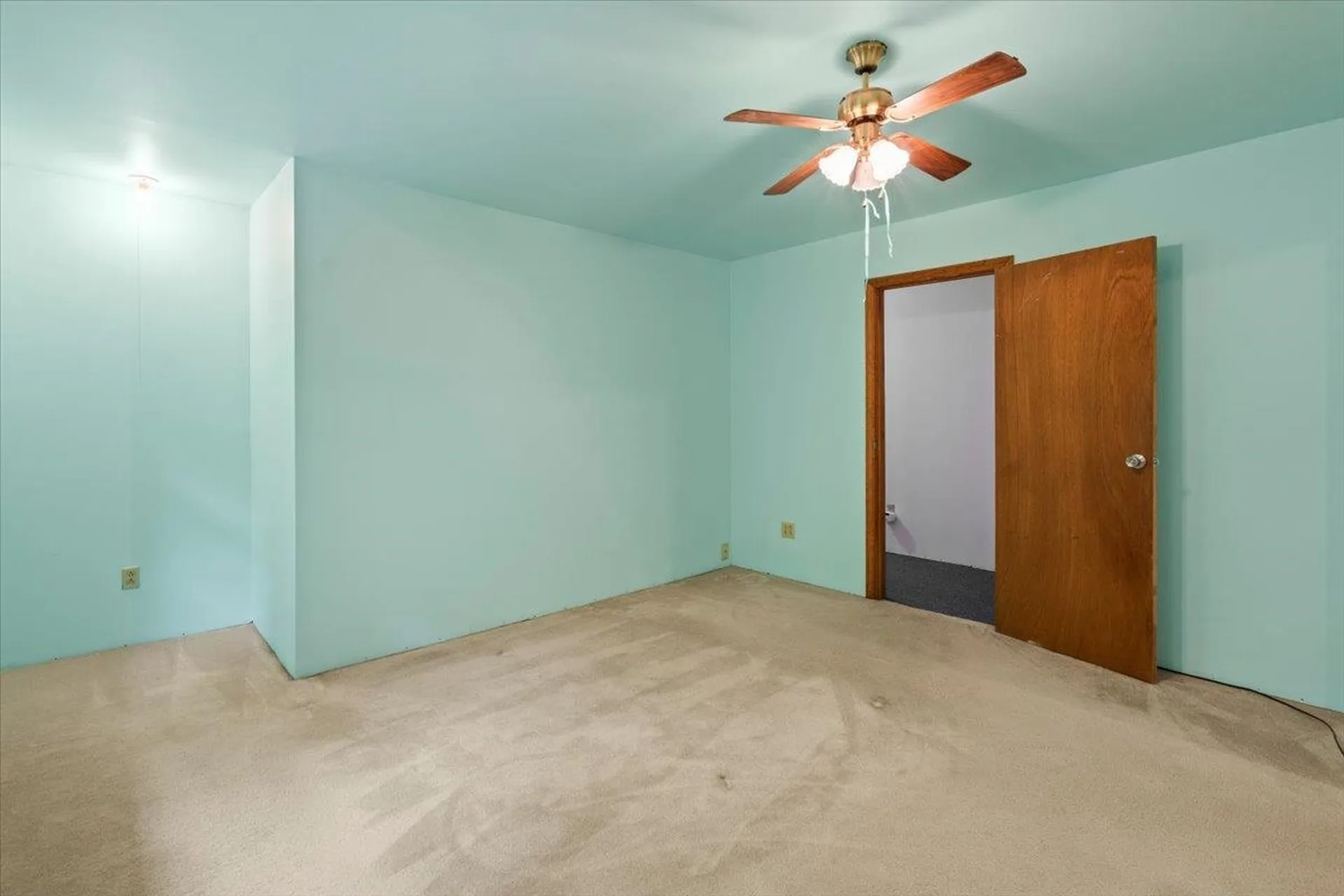 10 Castle Hill Lane Westford VT 05494