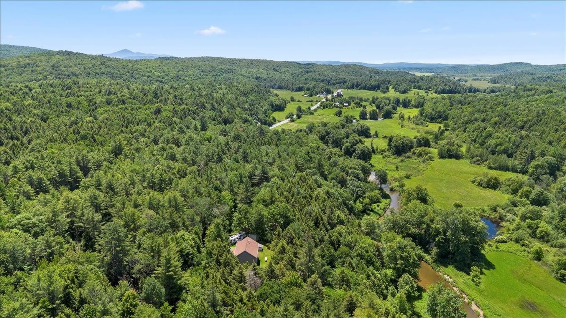 10 Castle Hill Lane Westford VT 05494