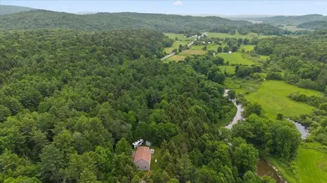 10 Castle Hill Lane Westford VT 05494