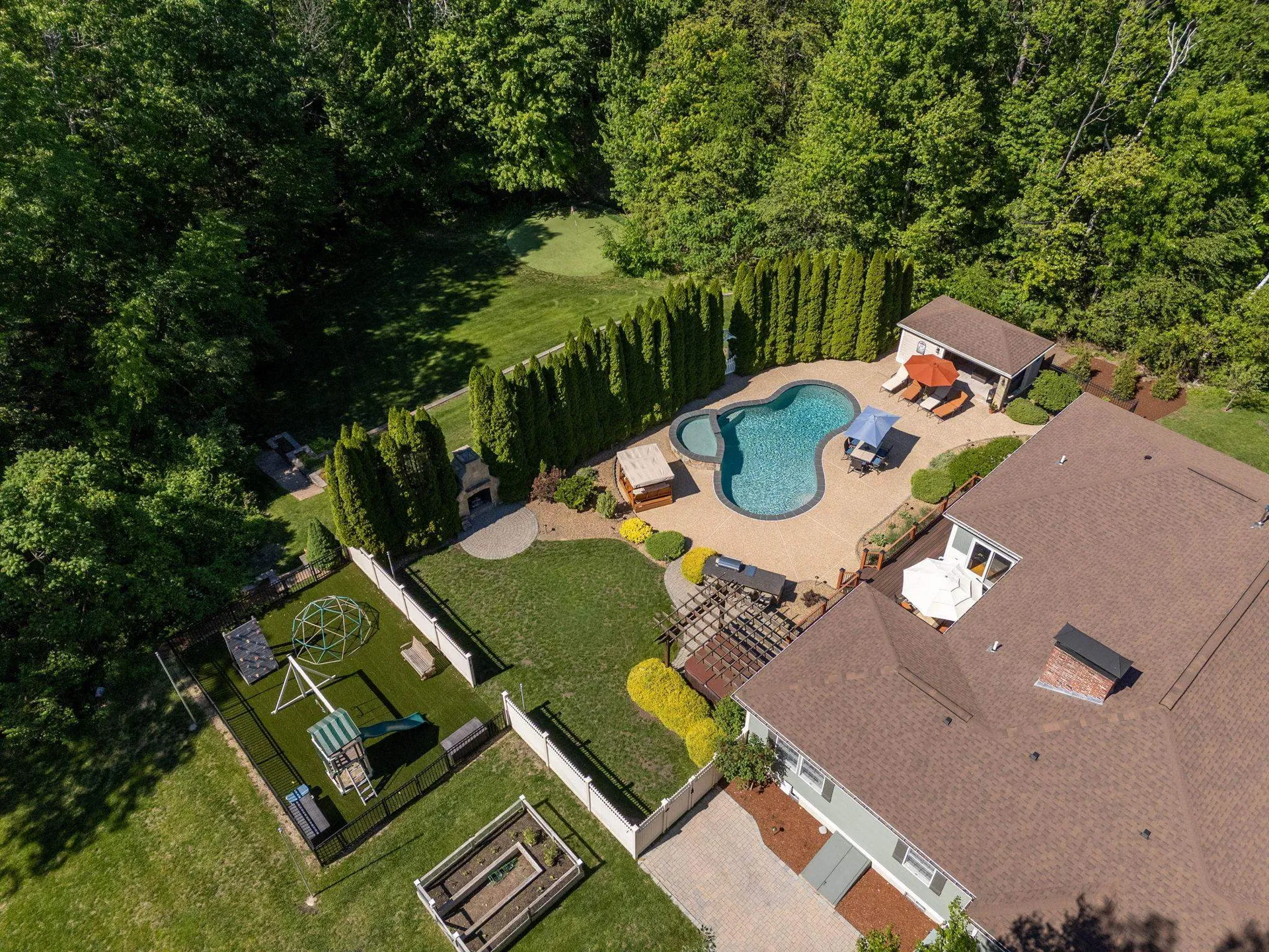 93 Wells Village Road Chester NH 03036