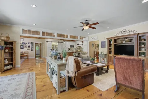 93 Wells Village Road Chester NH 03036