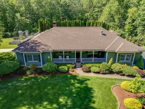 93 Wells Village Road Chester NH 03036