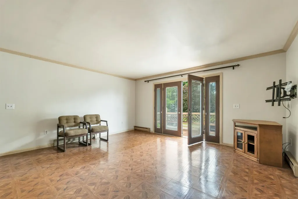 244 Pine Street Laconia NH 03246