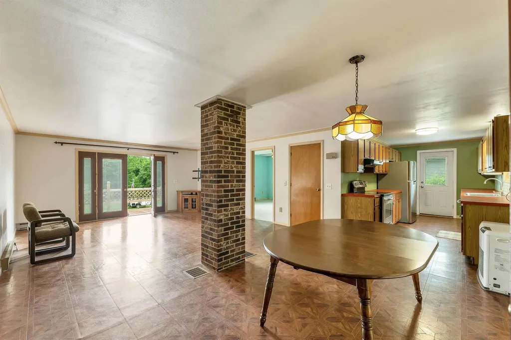 244 Pine Street Laconia NH 03246