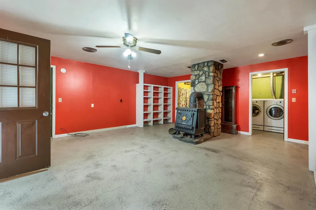 244 Pine Street Laconia NH 03246