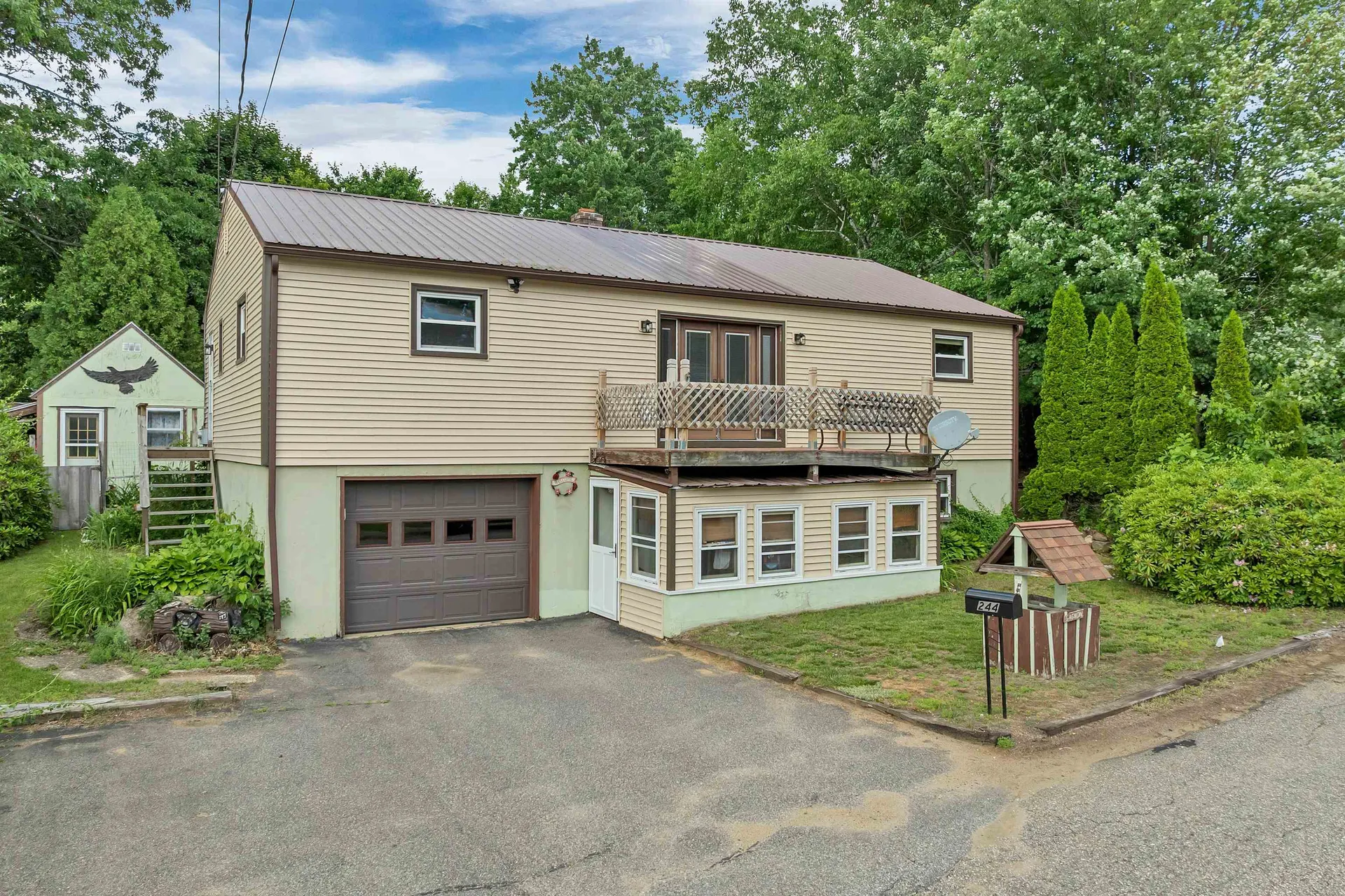 244 Pine Street Laconia NH 03246
