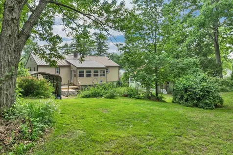 244 Pine Street Laconia NH 03246