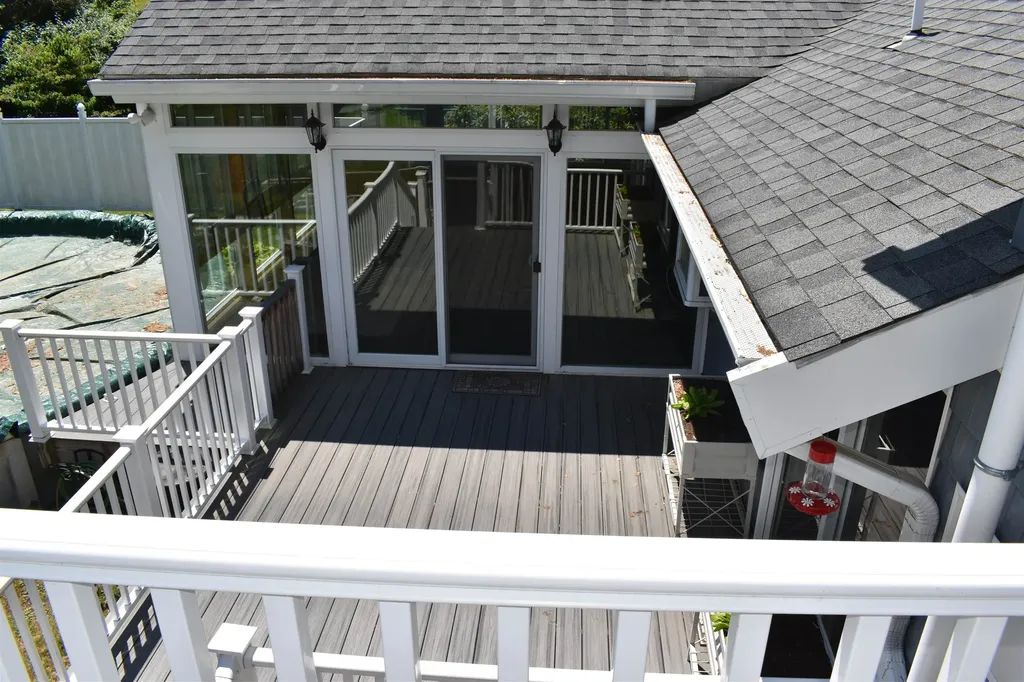 1 Whitneys Grove Derry NH 03038
