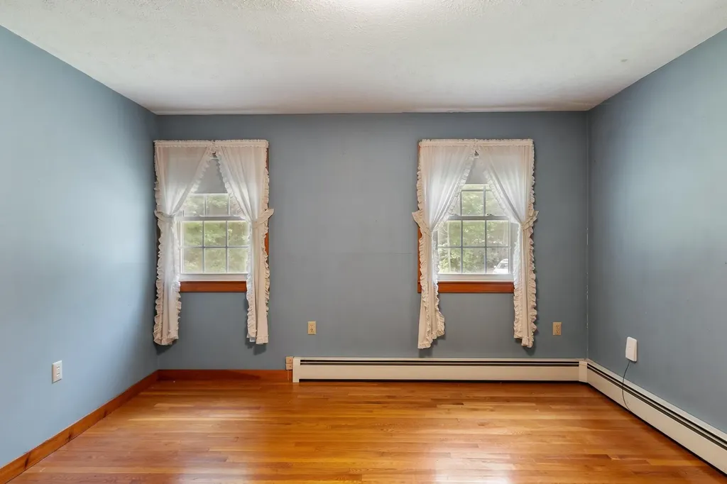 8 Naticook Road Merrimack NH 03054
