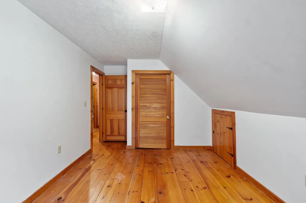 8 Naticook Road Merrimack NH 03054