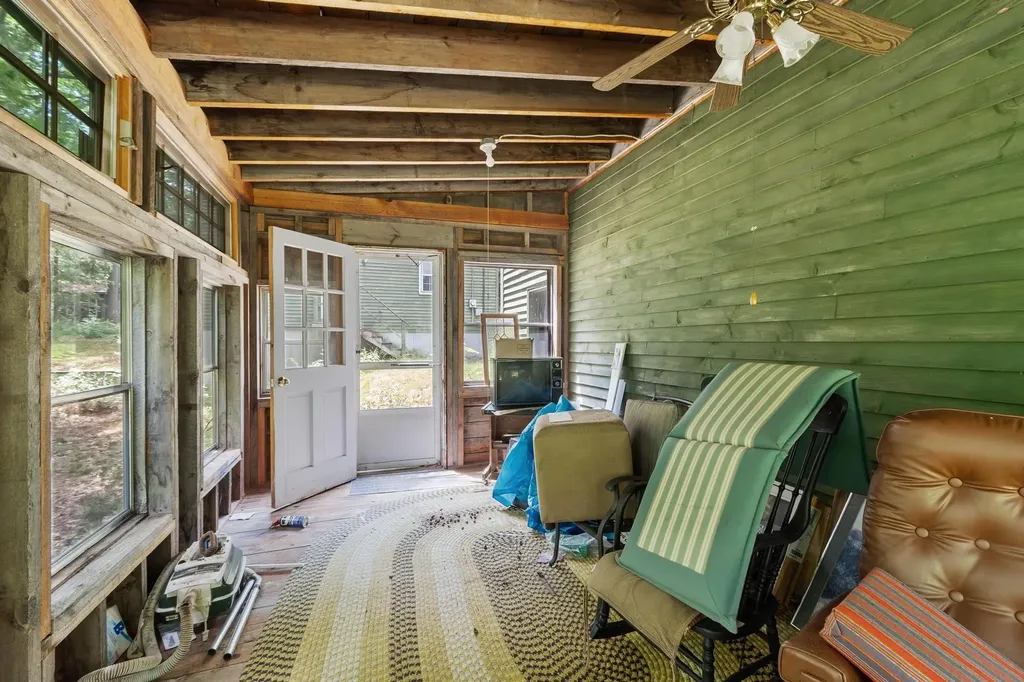8 Naticook Road Merrimack NH 03054
