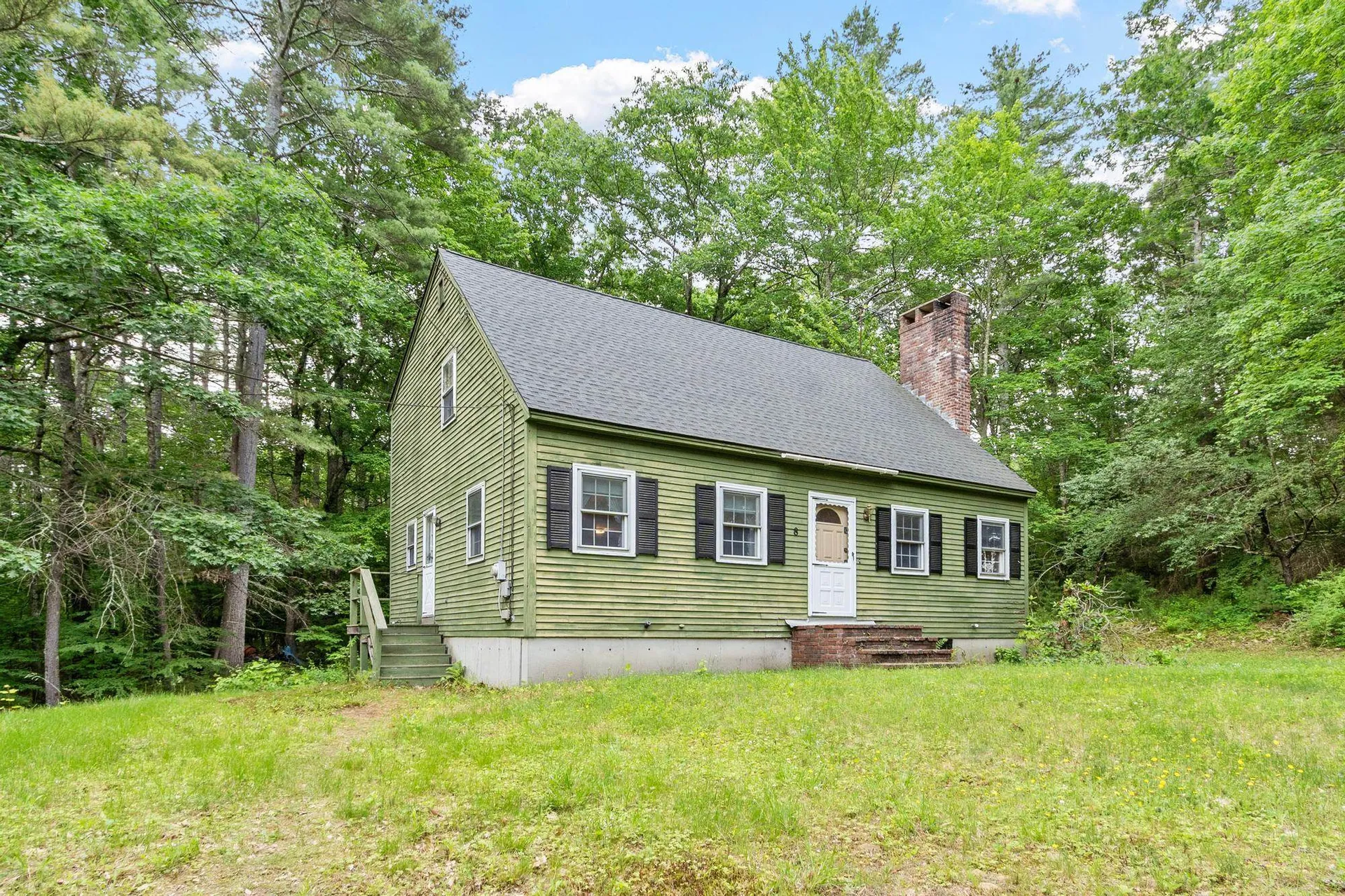 8 Naticook Road Merrimack NH 03054