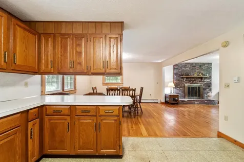 8 Naticook Road Merrimack NH 03054