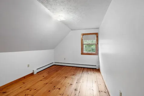 8 Naticook Road Merrimack NH 03054