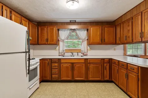 8 Naticook Road Merrimack NH 03054