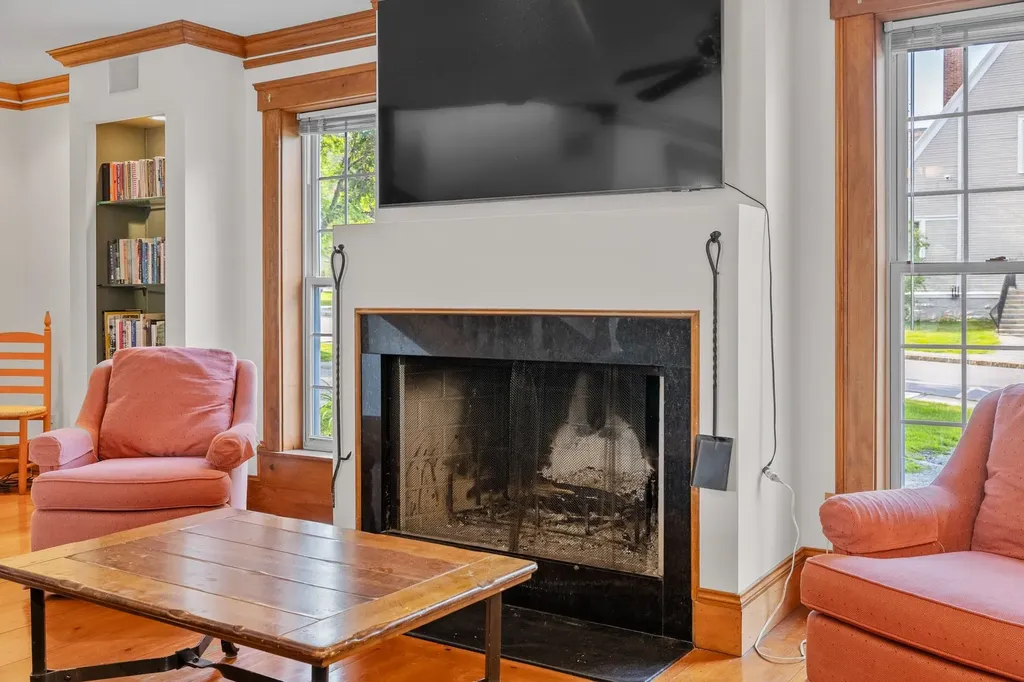 238 Seminary Avenue Manchester VT 05254