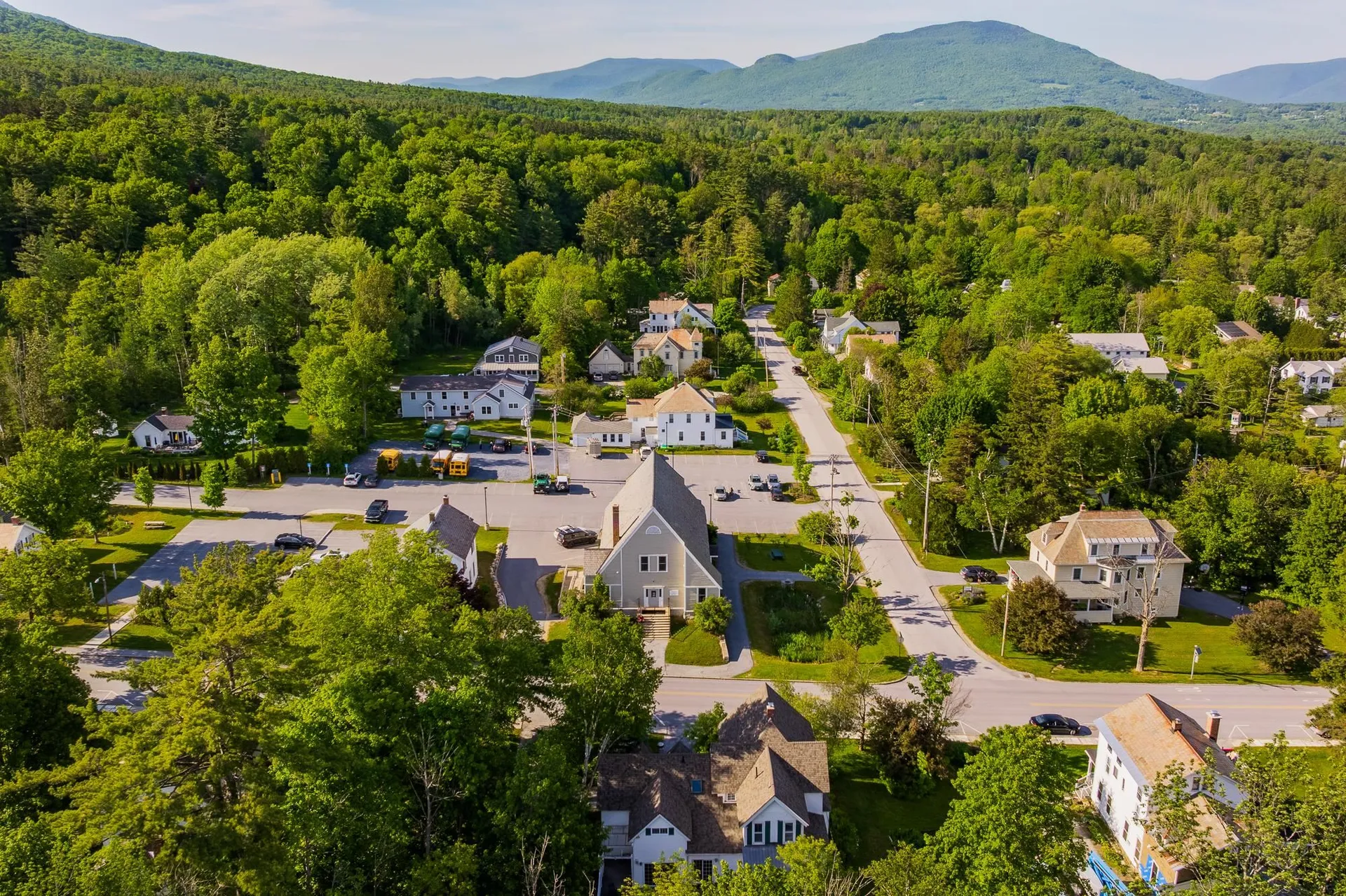 238 Seminary Avenue Manchester VT 05254