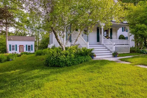 238 Seminary Avenue Manchester VT 05254