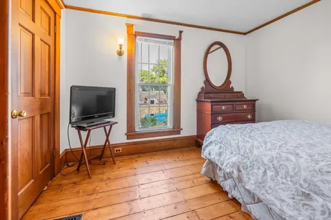 238 Seminary Avenue Manchester VT 05254