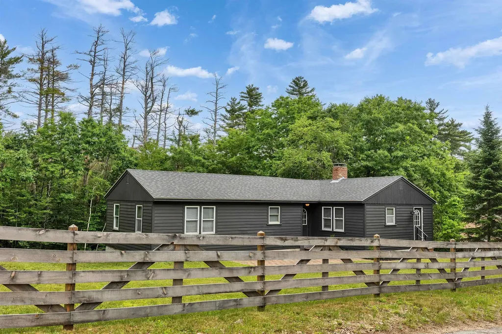 29 Goyette Drive Peterborough NH 03458