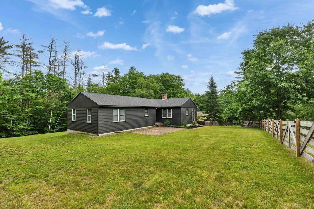 29 Goyette Drive Peterborough NH 03458