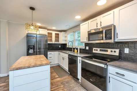 29 Goyette Drive Peterborough NH 03458