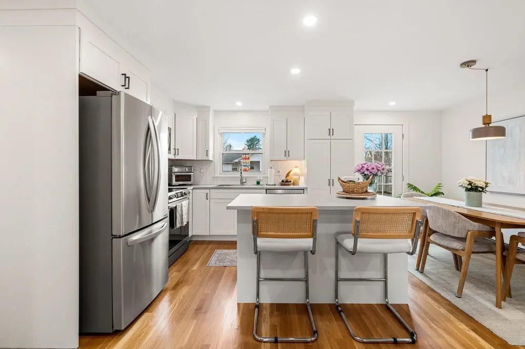 21 Hayden Street Nashua NH 03060