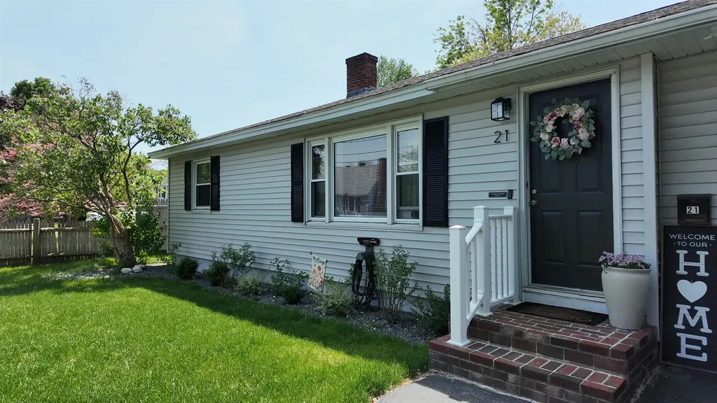 21 Hayden Street Nashua NH 03060