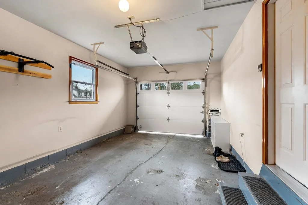 21 Hayden Street Nashua NH 03060
