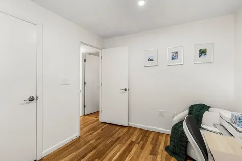 21 Hayden Street Nashua NH 03060