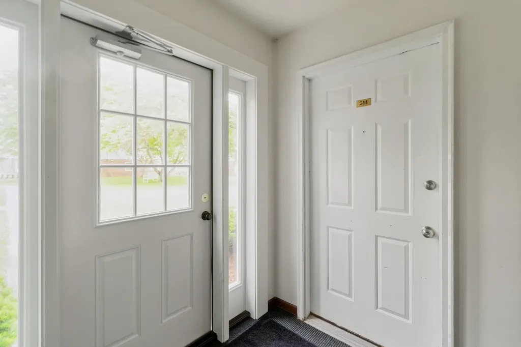 314 Sherwood Square Essex Junction VT 05452