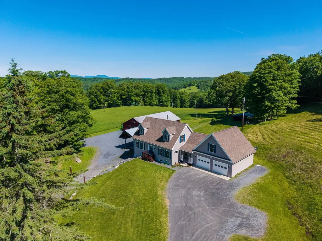 292 Fulton Road Bradford VT 05033