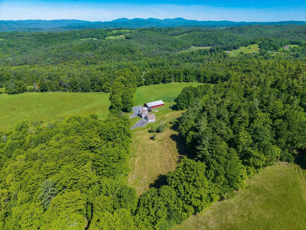 292 Fulton Road Bradford VT 05033