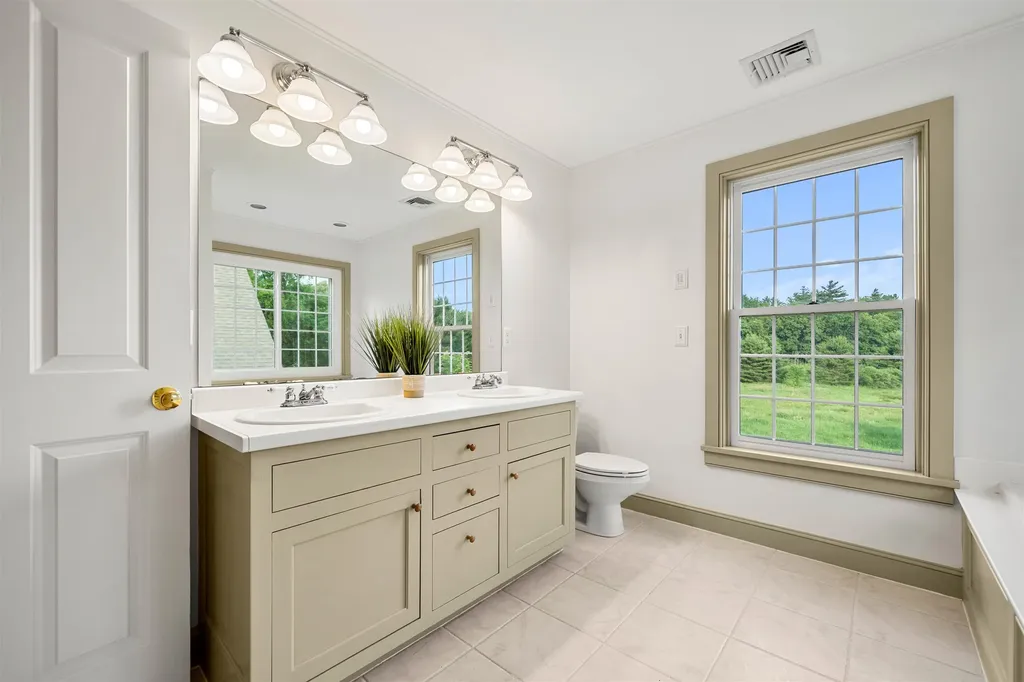 72 Joppa Hill Road Bedford NH 03110