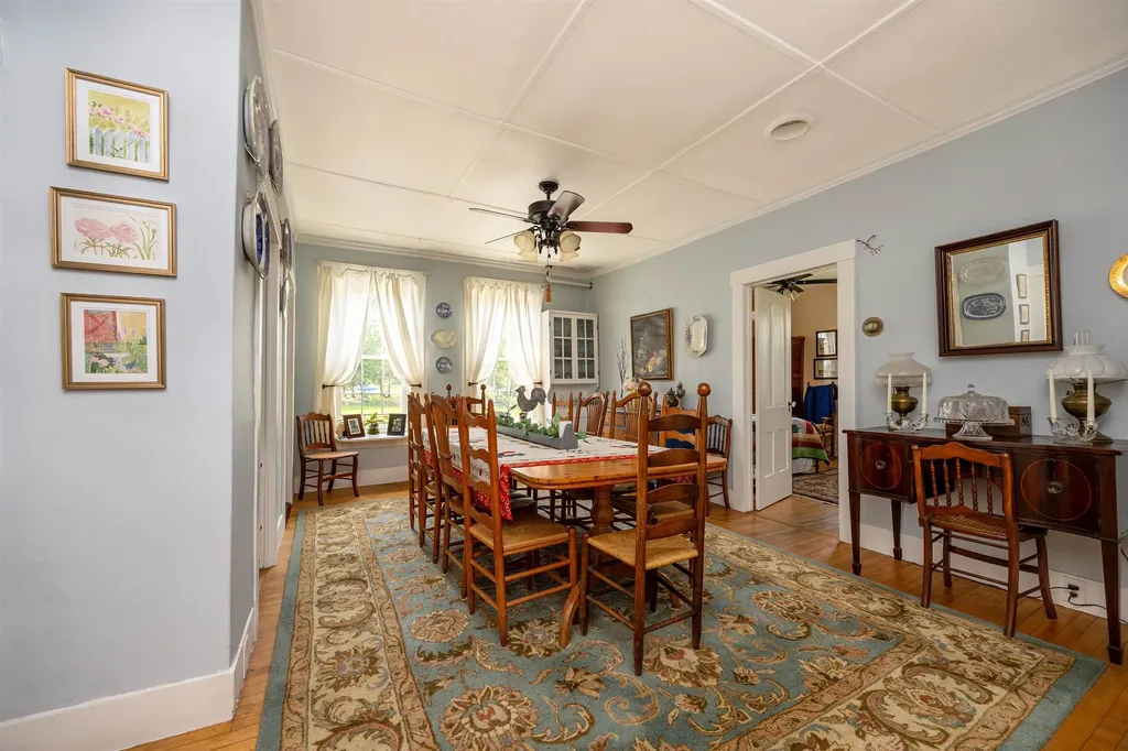 13 Pleasant Street Lancaster NH 03584